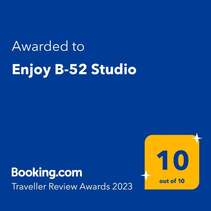 Enjoy B-52 Studio Belgrad Exteriör bild